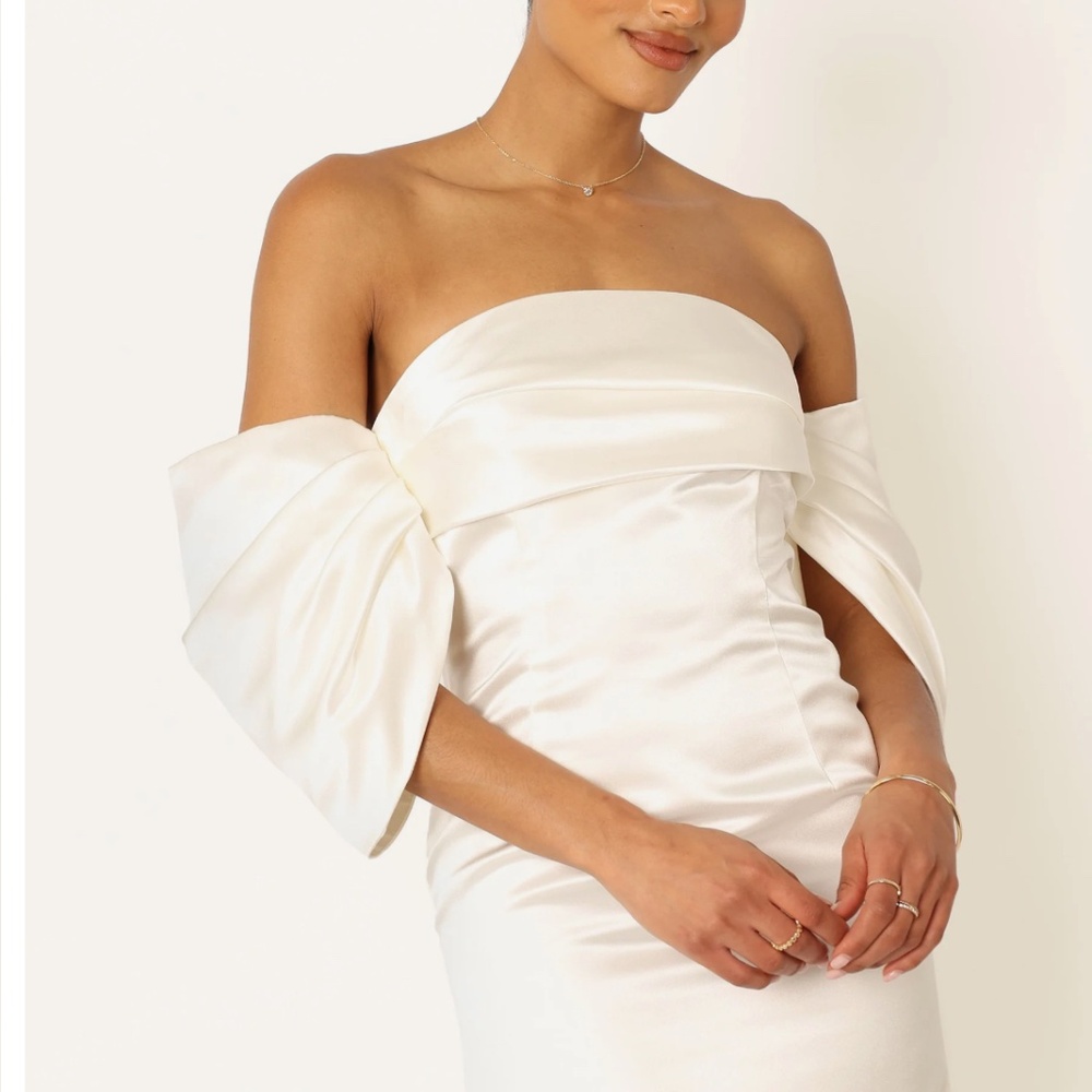 *SOLD* Nisha Strapless Mini Dress - White - Picture 3 of 5